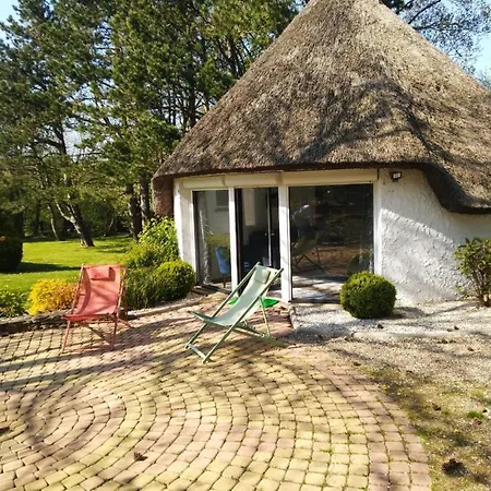 Апартаменты La Charmeraie Adorable Chaumiere Dans Un Ecrin De Verdure *